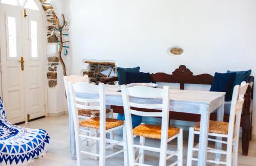 Galini Casa | Blue & White: An Absolute Aegean dream house