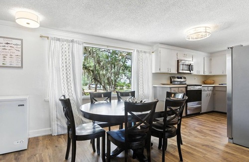Panacea Casa | Blue Zone – Your no-stress zone for sun-soaked fun