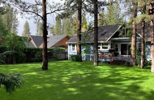 Winter Park Casa | BLUEBEARY PINES-PERFECT ESCAPE-PRIVATE HOT TUB-WALK to SKI SHUTTLES