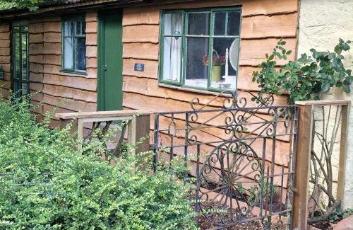 Calverleigh Casa | Bluebell Cottage At Lurley Manor