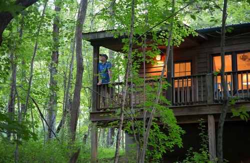 Logan Cabaña | Bluebell Cottage at The Inn & Spa at Cedar Falls