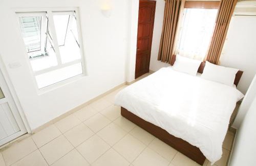 Hang Trong Hotel | Bluebell Hotel