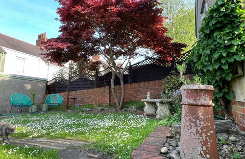 Mumbles Casa | Bluebell House - Sea Views & Garden
