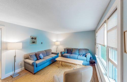 Otter Creek Casa | Blueberry Cottage
