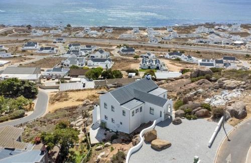 St. Helena Bay Casa | Blueberry Villa by Host Agents