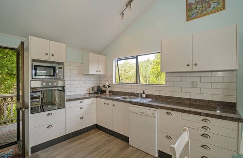 Onemana Cabaña | Bluebird Bach - Onemana Holiday Home