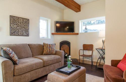 River West Casa | Bluebird Day - Casa Luna