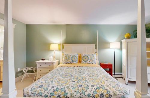 Edgecomb Apartamento | Bluebird Haven - Upper