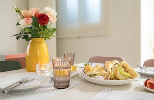 Samseon-dong Apartamento | Bluebird Nest,서울 중심가에 위치,리모델링된 모던 하우스,무료주차,지하철6분,종로,인사동,청계천,명동