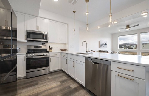 Park City Casa | Bluebird Ridge: New! Lux Home|15 Min to Park City