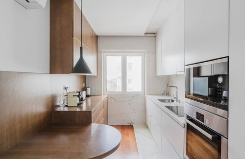 Alvalade Apartamento | Blueground | Alvalade 3bd apartment