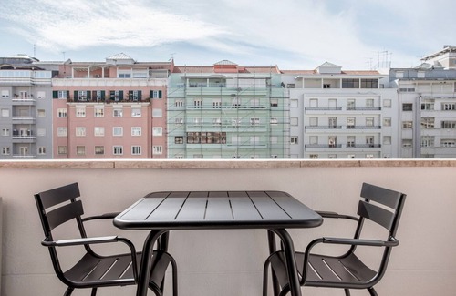Alvalade Apartamento | Blueground | Alvalade, furnished, balcony