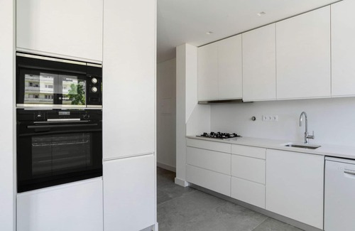 Alvalade Apartamento | Blueground | Alvalade, furniture, decor & kitchen