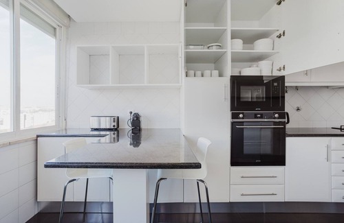 Alvalade Apartamento | Blueground | Alvalade, washer, a/c, furniture