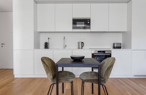 Alto do Pina Apartamento | Blueground | Areeiro, turnkey, fully furnished