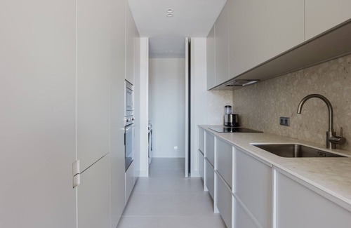 Falca Apartamento | Blueground | Avenidas Novas, doorman, washer, a/c