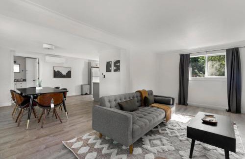 Mid-Beacon Hill Apartamento | Blueground Beacon Hill nr groceries parks SEA-702
