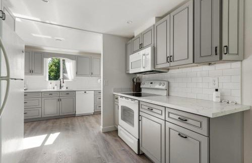 Mid-Beacon Hill Apartamento | Blueground Beacon Hill nr groceries parks SEA-702