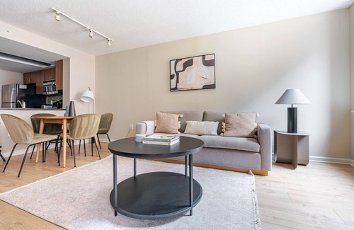 Radnor - Fort Myer Heights Apartamento | Blueground | Court House, pool & gym, nr memorials