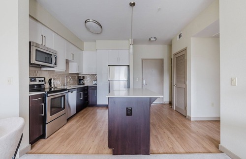 Pleasanton Apartamento | Blueground | Dublin, pool & AC, nr Heritage Park