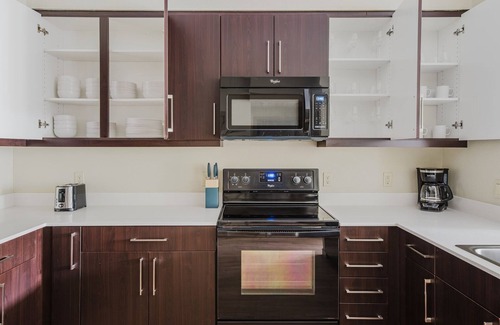 Pleasanton Apartamento | Blueground | Dublin, pool & AC, nr museums