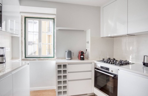 Santa Isabel Apartamento | Blueground | Estrela, fully furnished