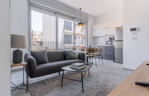 Florentin Apartamento | Blueground | Florentine, Bright, 2 Balconies (TLV-16)
