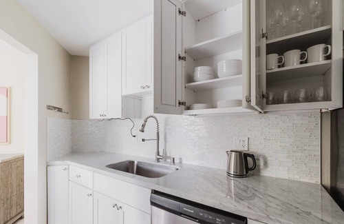 Central District Apartamento | Blueground | Fremont 2bd apartment