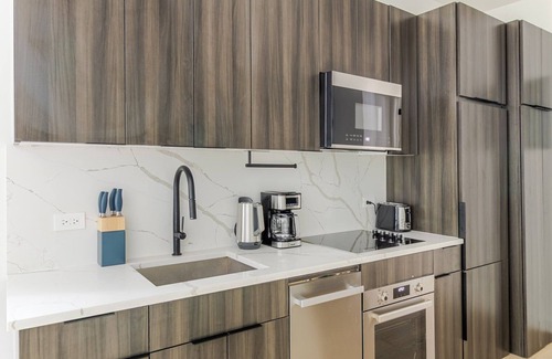 Greenpoint Apartamento | Blueground | Greenpoint, terrace, nr McCarren Park