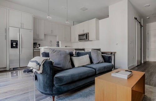 Highland Apartamento | Blueground | Highland 1bd apartment