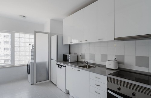 Cidade Universitaria Apartamento | Blueground | Laranjeiras, washer & city view
