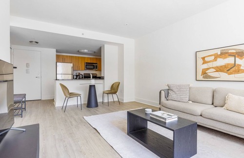 Hunters Point Apartamento | Blueground | LIC, pool & w/d, nr Gantry Park