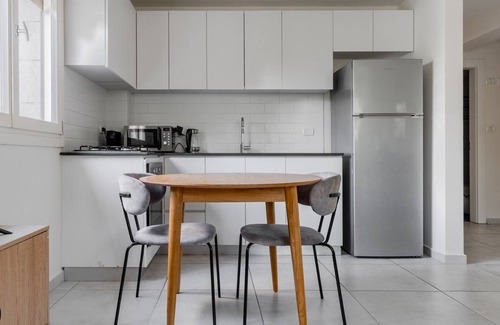 Kerem HaTeimanim Apartamento | Blueground | Nahalat Bynamin, City view (TLV-7)
