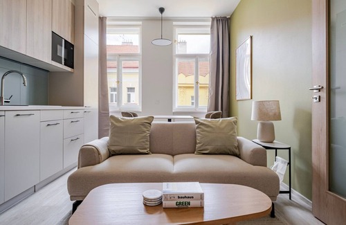 Nusle Apartamento | Blueground | Nusle, city view, nr Vysehrad (PRG-73)
