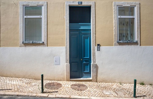 Alges Apartamento | Blueground | Oeiras, fully furnished