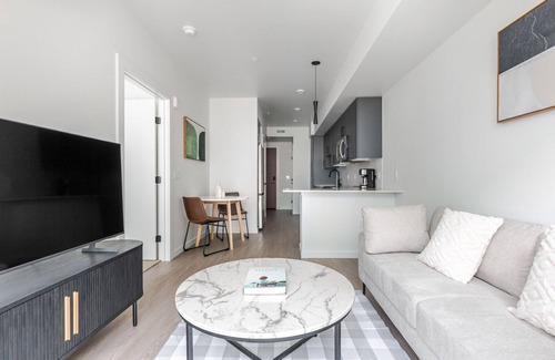 Redmond Apartamento | Blueground | Redmond, pool & AC, nr park