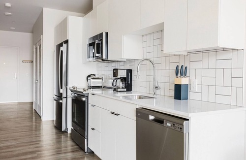 Revere Apartamento | Blueground | Revere, pool, nr Revere Beach