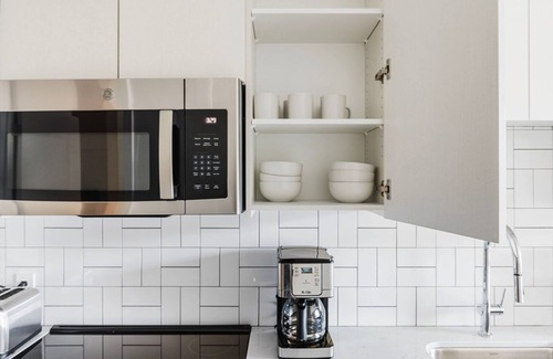 Revere Apartamento | Blueground | Revere, pool, nr Revere Beach