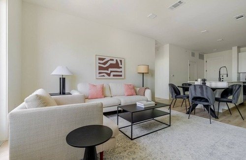Round Rock Apartamento | Blueground | Round Rock, pool, nr Brushy Creek