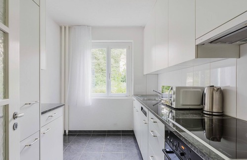 Sihlfeld Apartamento | Blueground | Wiedikon, w/d, fully furnished
