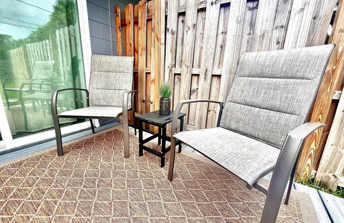 Clearwater Casa | BlueJay's Nest Unit B: Game Room, Walk to Water & Stadium