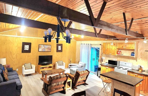 Bracebridge Cabaña | Bluejays - Waterfront cottage on Muskoka River