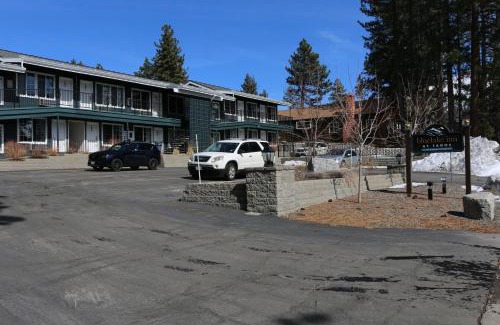 Lakeside Park Hotel | Bluelake Inn @ Heavenly Village