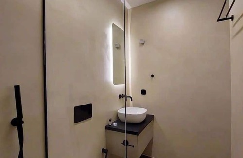 Piraeus Apartamento | BlueMotion - MediBlueSuite