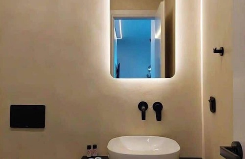Piraeus Apartamento | BlueMotion - MediBlueSuite