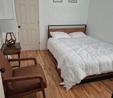 Greater Grand Crossing Apartamento | Bluenile