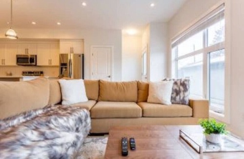 Kensington Casa | Bluewaters in Kensington