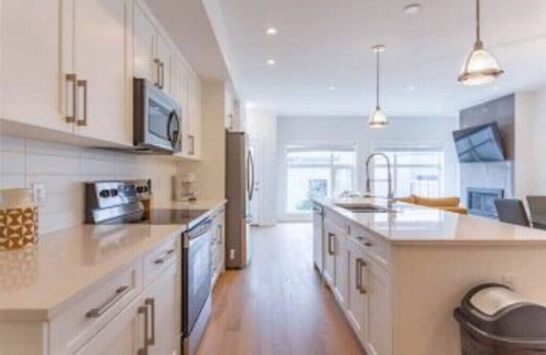 Kensington Casa | Bluewaters in Kensington