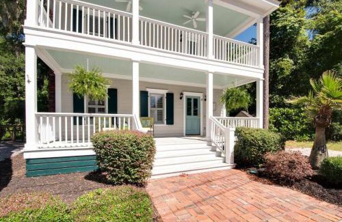 Olde Town Casa | Bluffton Breeze-3BR Heart of Old Town Village Home