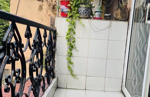 South Extension Apartamento | BluO Modern Studio - Defence Colony Market